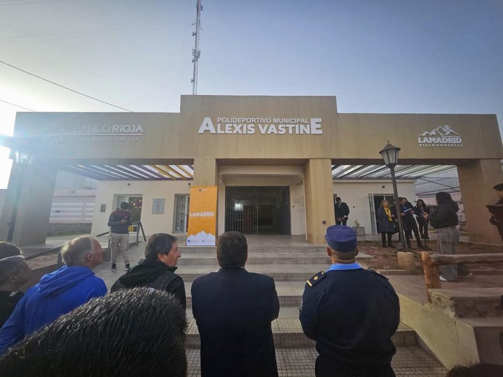 Imposición del nombre al Polideportivo Municipal «Alexis Vastine»